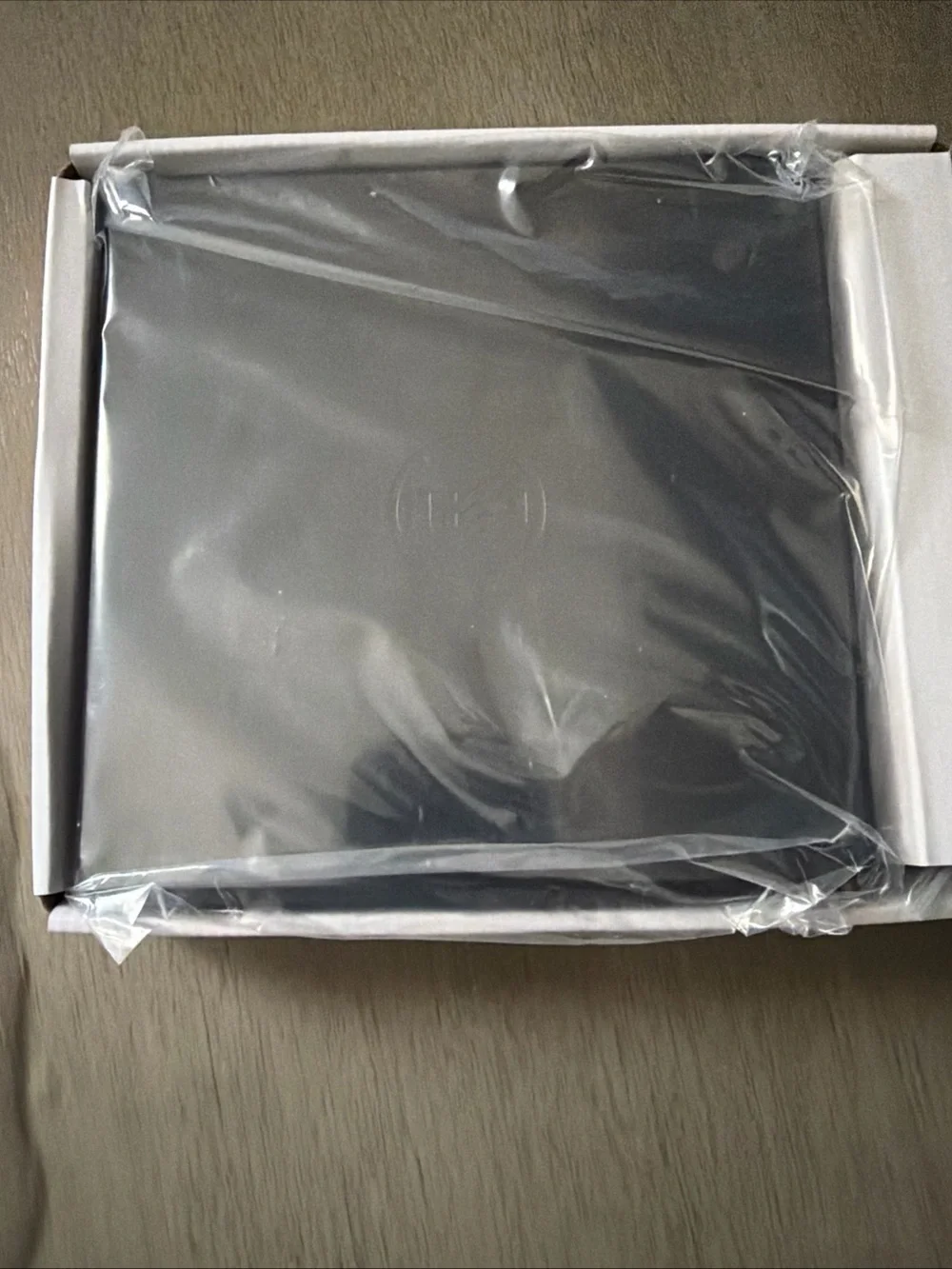 Dell USB Slim DVD Drive External DVD+/-RW Read Write Black DW316 describe